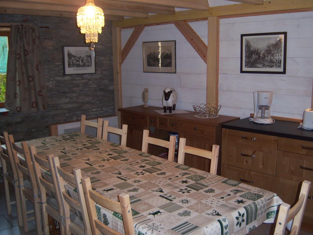 Villa Les Granges De La Fontaine Antignac Zimmer foto